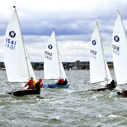 Barco de vela ligera doble - Wanderer  - Hartley Boats - de regata