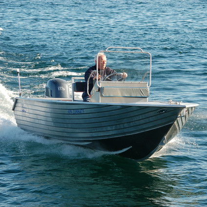 Barco open fueraborda - MANITOU 17' - Henley Boats™ - con consola lateral / con doble consola / con consola central