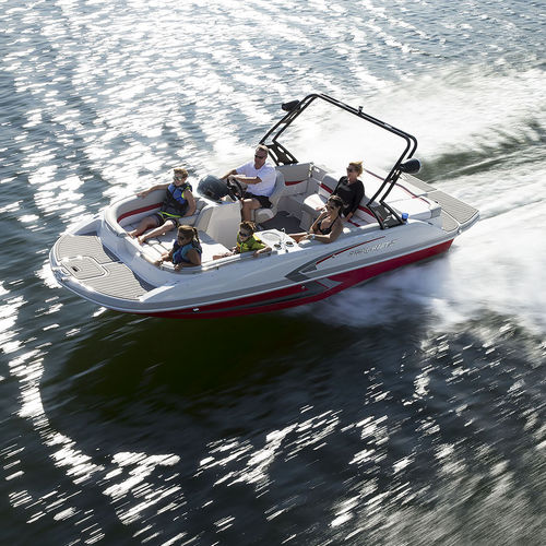 Deck-boat intraborda - Star Step 221 I/O - Starcraft - de wakeboard / 13 personas máx.