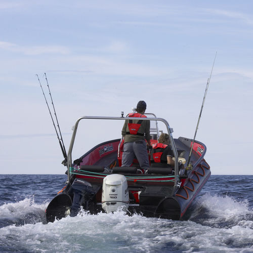 Embarcación neumática fueraborda - AKVA Group ASA - RIB / de pesca deportiva / 12 personas máx.