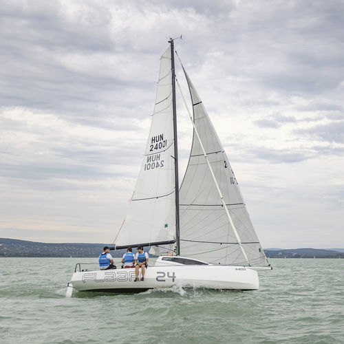 Velero de crucero - Flaar 24 - Flaar Performance Sailing - de regata / con 1 camarote / de carbono