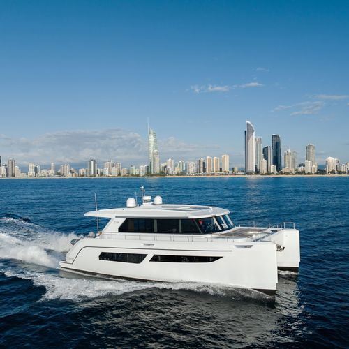 Yate a motor catamarán a motor - 53S - ILIAD Catamarans - de crucero / offshore / con hard-top