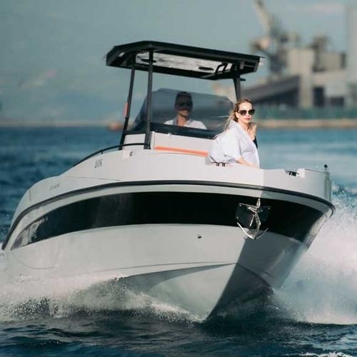 Cabin-cruiser fueraborda - NIREUS Ω53 ELEGANCE - LGK MARINE - open / 8 personas máx. / con solárium