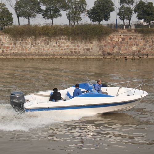 Bote fueraborda - YB-600 - Changzhou Youbang Boat Co., Ltd. - open / con doble consola / bow-rider