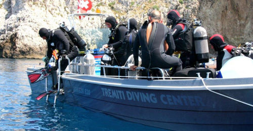 Barco open fueraborda - BREEZE 820 P - SOCIETA' CONERO sas - bimotor / con consola central / de buceo
