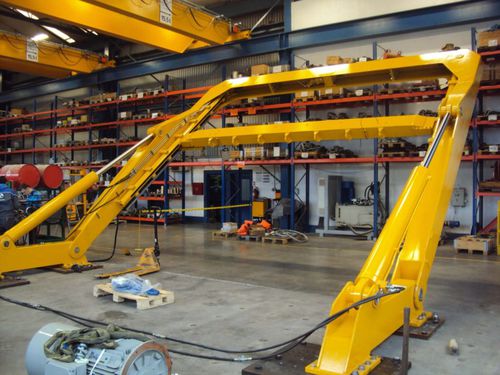 Estructura de elevación para buques - Adria Winch