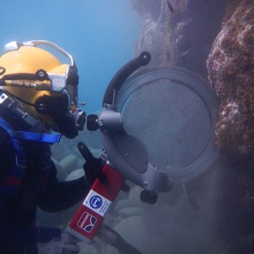 Sierra subacuática circular - HRS400 - Hycon A/S - hidráulica / para piedra y hormigón / para hormigón