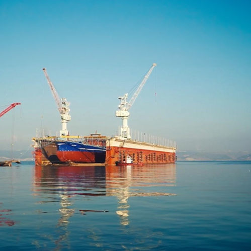 Grúa para muelle - Orhun Makina - de brazo amantillable