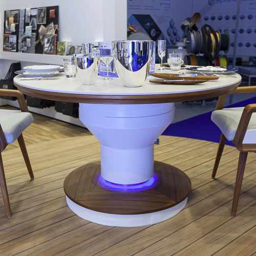 Mesa para barco - Stükerjürgen Composites + Wood GmbH & Co. KG - marrón