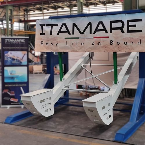 Plataforma elevadora - ITAMARE - de bote auxiliar / para catamarán / de aluminio