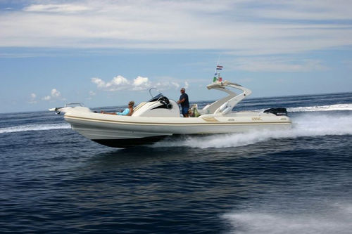 Embarcación neumática fueraborda - Piranha 10m - Piranha Ribs Ltd - bimotor / semirrígida / con consola central