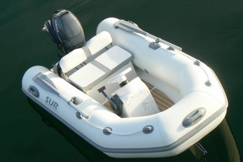 Embarcación neumática fueraborda - Luxury 260 - Piranha Ribs Ltd - semirrígida / con consola lateral / 4 personas máx.