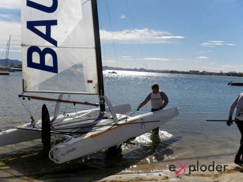Catamarán deportivo de regata - EXPLODER A13 - eXploder Cats - individual / con un trapecio / clase A