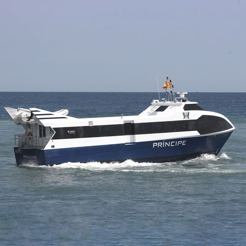 Barco profesional barco turístico - 2600 - ARESA SHIPYARD - intraborda / GRP