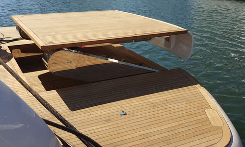 Plataforma elevadora - Z - Ocean Group - para yate / de acero inoxidable / de aluminio