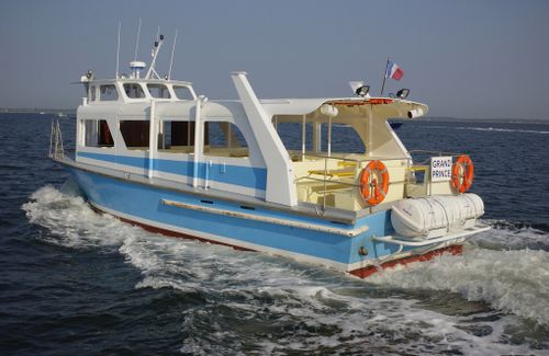Barco profesional barco de pasajeros - DUBOURDIEU - barco utilitario / intraborda / con casco rígido