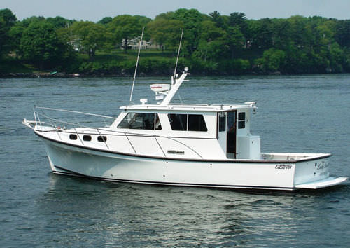 Barco de motor de pesca-paseo intraborda - Eastern 35 - Eastern Boats  - a medida