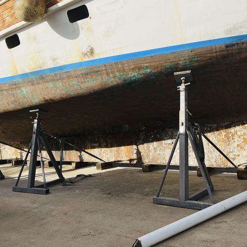 Cuna para barco a motor - CIF Ton.20 o Ton.30 o Ton.50 h. 20/32 - Naval Tecno Sud - para velero / soporte de inclinación fija