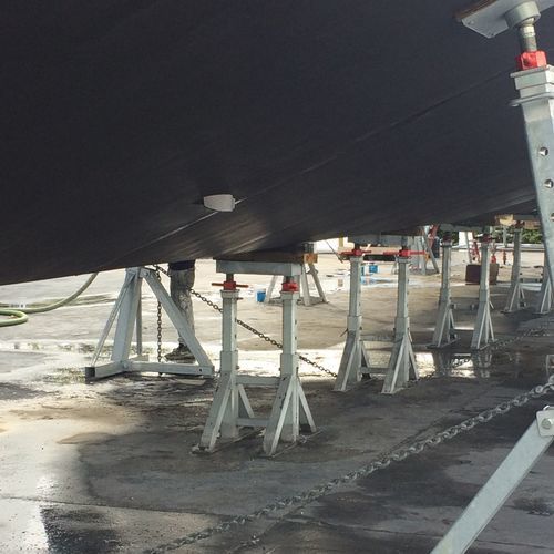 Pie de puesta en dique para barco de motor - TAR2T 40 h. 08/12 - Naval Tecno Sud - ajustable / para quilla / galvanizado
