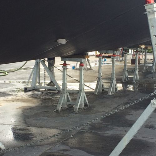Pie de puesta en dique para barco de motor - TAR2T 40 h. 14/22 - Naval Tecno Sud - ajustable / para quilla / galvanizado