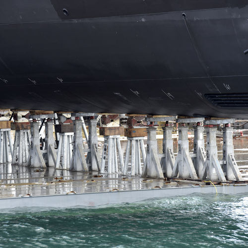 Pie de puesta en dique para barco de motor - TAR2T 100 h. 06/09 - Naval Tecno Sud - ajustable / para quilla / galvanizado