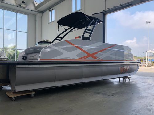 Barco pontón fueraborda - Starlounger 7.5 - Swiss-Boats AG - eléctrico / bimotor / open