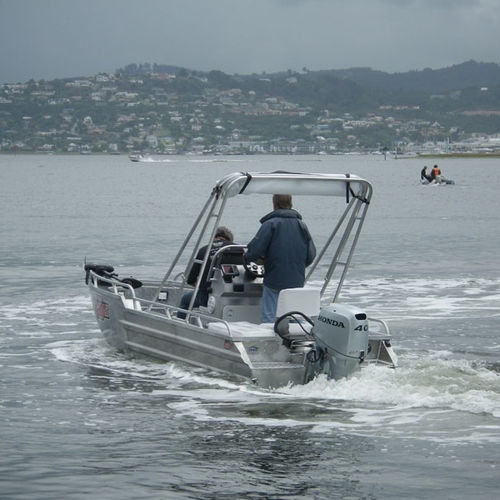 Barco open fueraborda - AG 430 LE - Ocean Legacy Marine - con consola central / de pesca deportiva / de aluminio