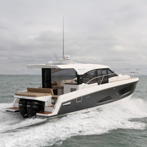 Barco cabinado fueraborda - MONACO 110 - Parker Poland - bimotor / con hard-top / de crucero