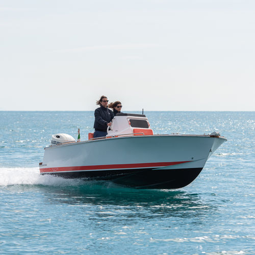 Barco open fueraborda - MB21 Levriero - PHIEQUIPE - con consola central / para la pesca / 6 personas máx.