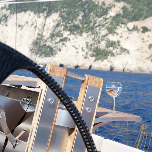 Mesa de cockpit estabilizada - SWING - Balance Srl - para yate / para velero / plegable