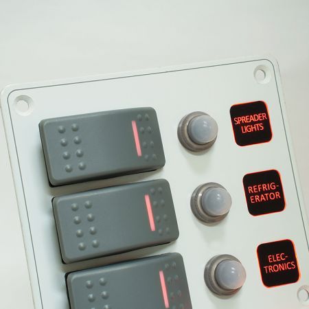 Panel eléctrico para barco - SP3216P - Yih Sean Enterprise Co., Ltd. (YIS Marine) - mecedor / LED