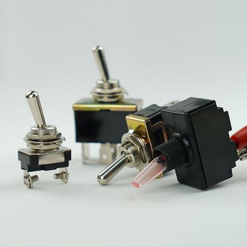 Interruptor marino - T-13 Series - Yih Sean Enterprise Co., Ltd. (YIS Marine) - de iluminación / mecedor / LED