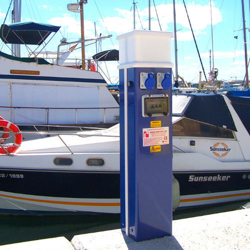 Torreta de suministro de agua - Classic - Lindley Marinas - de suministro eléctrico / con iluminación integrada / para pantalán