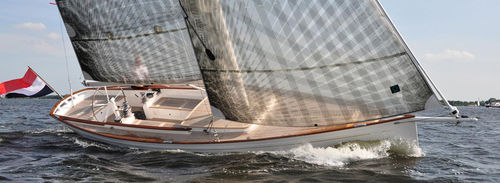 Velero day-sailer - Essence 33 - Yagt B.V. - con center cockpit
