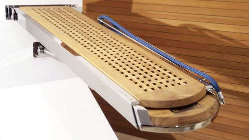 Pasarela para barco - HERMES  - NV | SuperYacht Accessories - para yate / telescópica / con mando a distancia