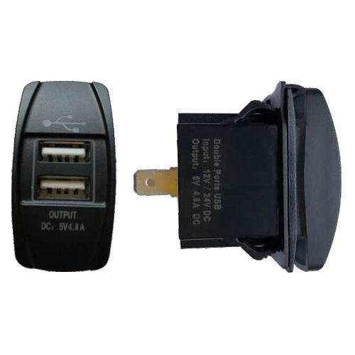 Puerto USB para barco - Contura - BlueWater Enterprises