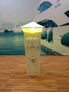 Torreta con iluminación integrada - MMSS2050 - Marina Electrical Equipment - de suministro eléctrico / para pantalán / de acero inoxidable