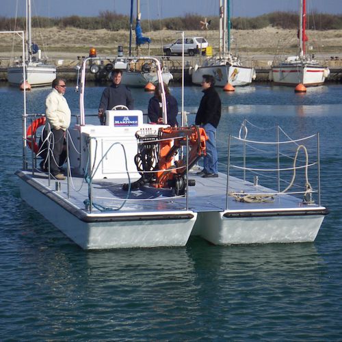 Barco profesional gabarra de trabajo - MARTINEZ CONSTRUCTIONS NAVALES - catamarán / fueraborda