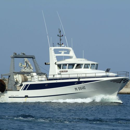 Barco profesional arrastrero - OUD-FRASCO - MARTINEZ CONSTRUCTIONS NAVALES - intraborda / diésel / de poliéster