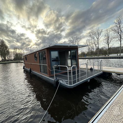 barco casa fueraborda - NordicSeason Houseboat