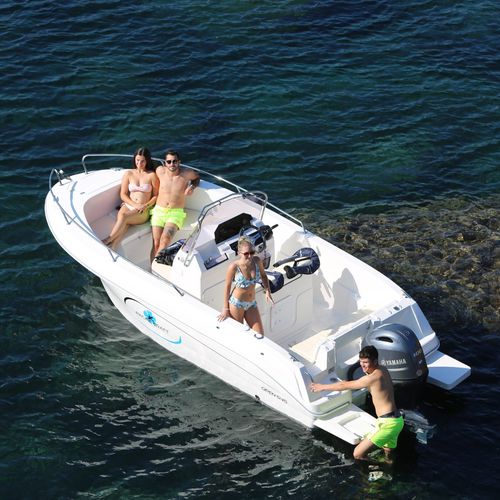 Barco open fueraborda - 545 - Pacific Craft - con consola central / 6 personas máx. / con solárium