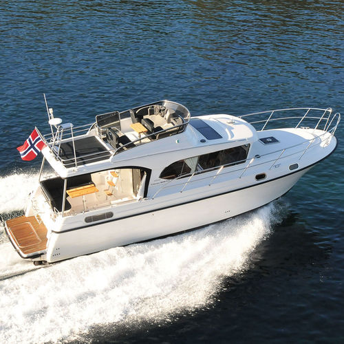Barco cabinado intraborda - 1030 Sunbridge - Viknes - de semidesplazamiento / con fly / 8 personas máx.