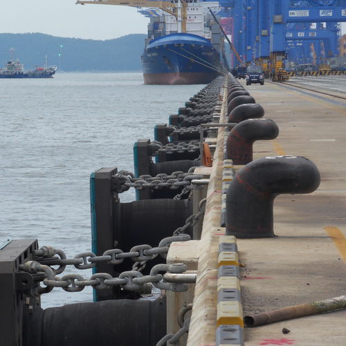 Defensa para puerto - YCL Series - YMI Corporation - para terminal portuaria / de muelle / cilíndrica