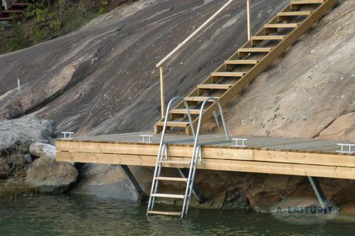 Escalera de baño - 081050 - A-Marinas - para pantalán / sumergida / de acero inoxidable