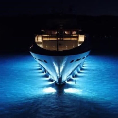 Iluminación subacuática para yate - Luxury - Totallux B.V - LED / pasacascos