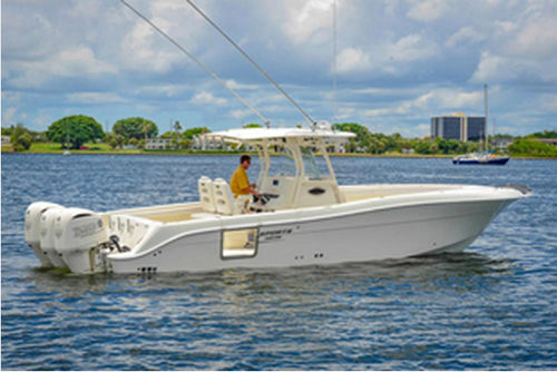Barco open fueraborda - 3400 CC - HydraSports Custom Boats - trimotor / con T-top