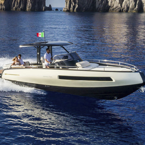 Barco open intraborda - GT280 - Invictus Yacht - con consola central / 8 personas máx. / 10 personas máx.