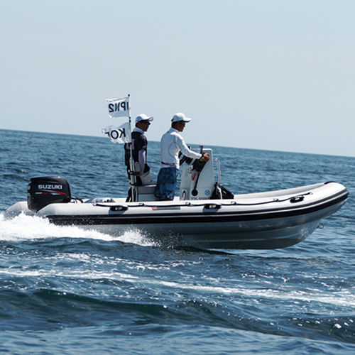 Embarcación neumática fueraborda - 480 - Fareast Boats - RIB / con consola central / 7 personas máx.