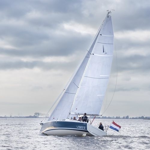Velero de crucero - 30 - Pointer Yachts - con 2 camarotes / con 4 literas / con center cockpit