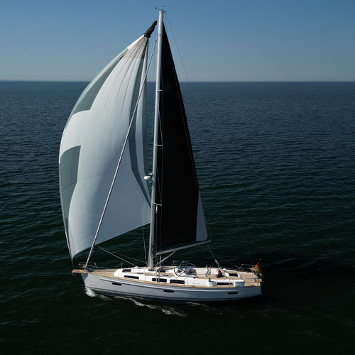 Velero de crucero - 47  - Saare Yachts OÜ - con 2 camarotes / con center cockpit / con bauprés